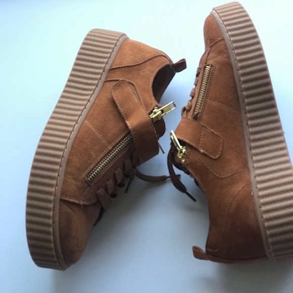 NINE WEST CREEPER BUCKLE UP SNEAKER - Picture 5 of 10